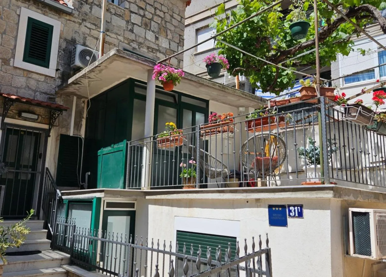 Apartment Gago Split 0*,  Croatia